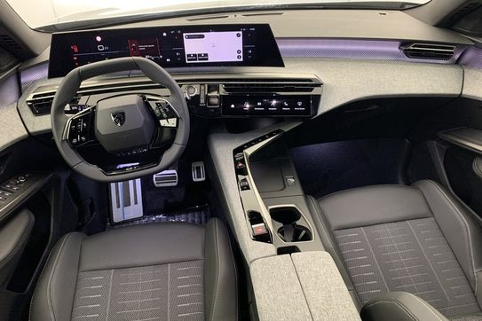 Peugeot 3008 GT 1.2 mHEV e-DCS6