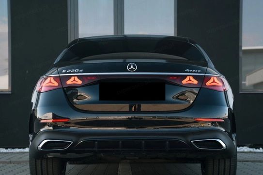 Mercedes Klasa E 220 d  4-Matic AMG