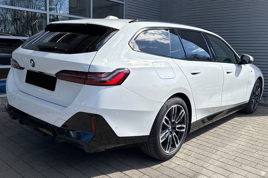 BMW Seria 5 Touring 520d xDrive M Sport
