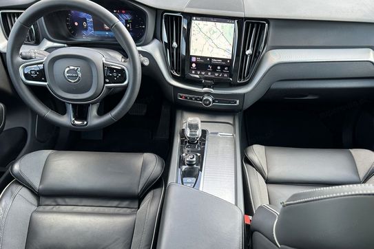 Volvo XC60 T6 Plug-In Hybrid AWD Plus Dark aut