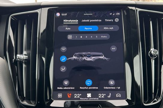 Volvo XC60 T6 Plug-In Hybrid AWD Plus Dark aut