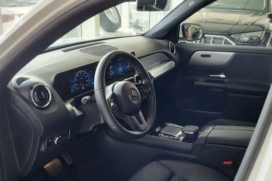 Mercedes GLB 200 4-Matic Style 8G-DCT