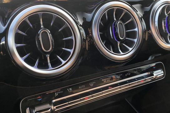 Mercedes GLA 220 4-Matic AMG Line