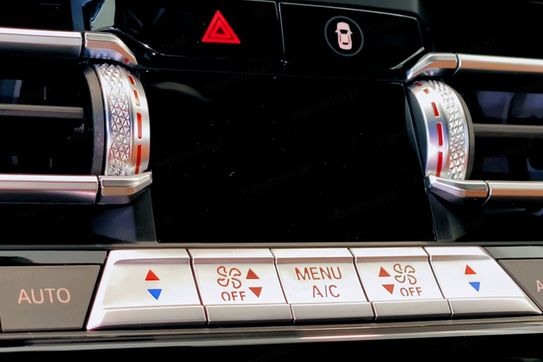 BMW Seria 8 840i xDrive Karbiolet