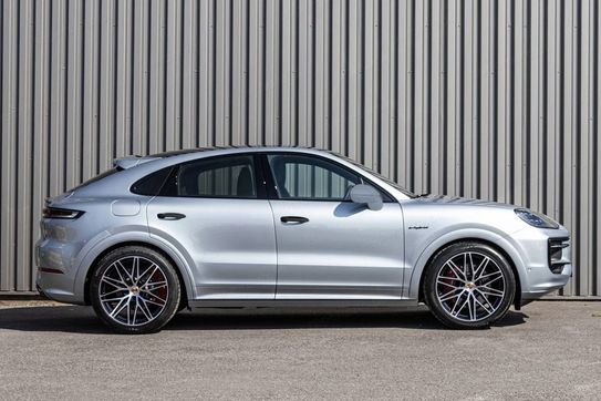 Porsche Cayenne Coupe S E-Hybrid Black Edition