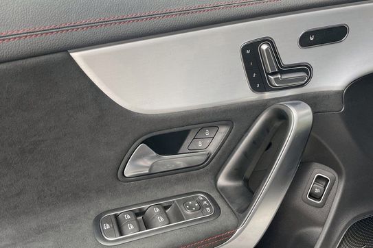 Mercedes CLA AMG 35 4-Matic
