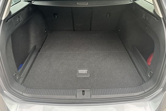 Volkswagen Passat Business  1.5 TSI EVO DSG