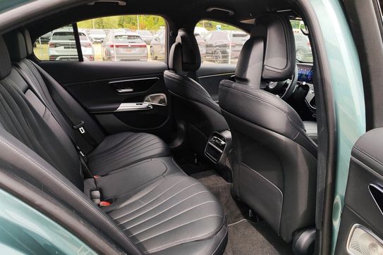 Mercedes Klasa E 220 d 4MATIC AMG Line