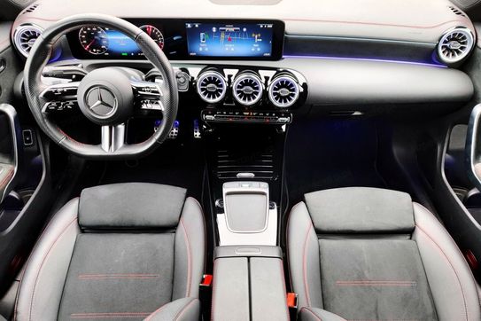 Mercedes CLA 250 e AMG Line