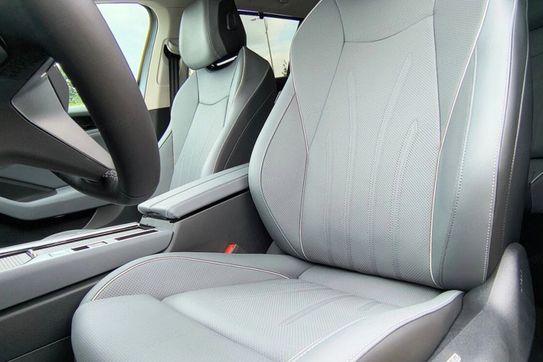 Volkswagen Passat Elegance 2.0 TDI DSG