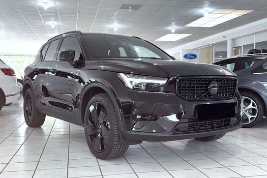 Volvo XC40 B4 Ultra Black Edition