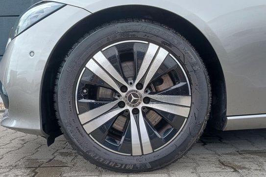 Mercedes Klasa C 300 4MATIC AVANTGARDE
