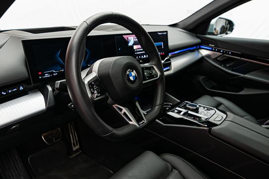 BMW Seria 5 540d M Sport xDrive mHEV aut