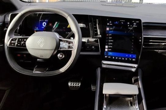 Renault Austral 1.3 TCe Iconic Esprit Alpine