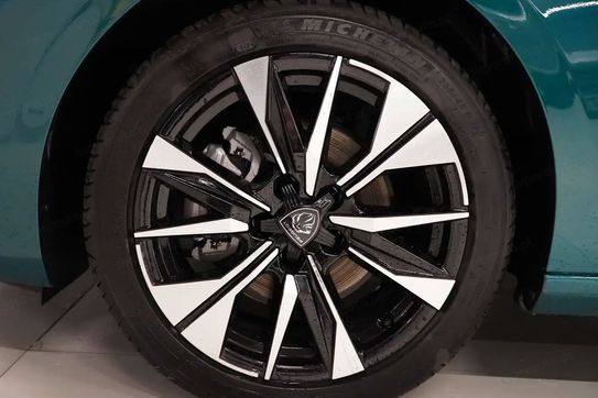 Peugeot 308 Allure 1.2 mHEV e-DCS6