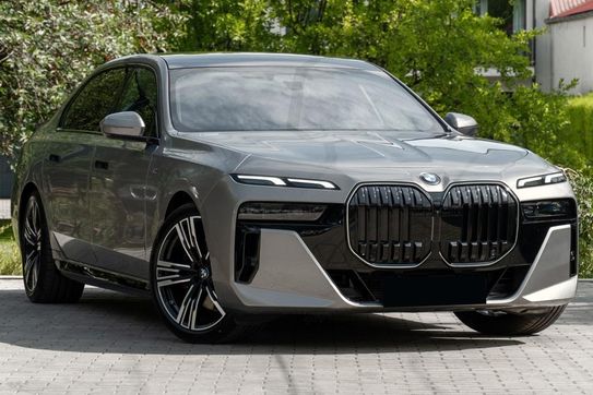 BMW Seria 7 740d xDrive M Sport