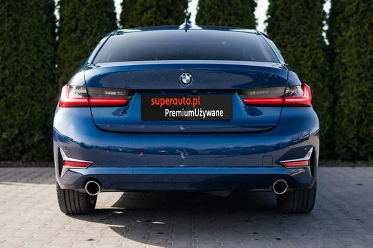 BMW Seria 3 320d xDrive Luxury Line