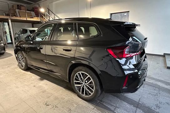 BMW iX1 eDrive20 M Sport