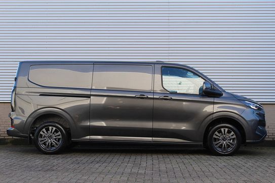 Ford Transit Custom 300 L2H1 Limited A8