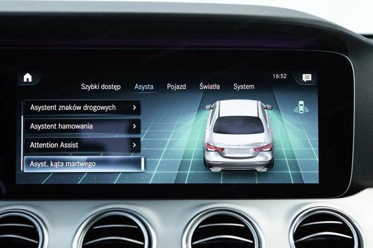 Mercedes E Klasa 220 d 4-Matic AMG/Avantgarde