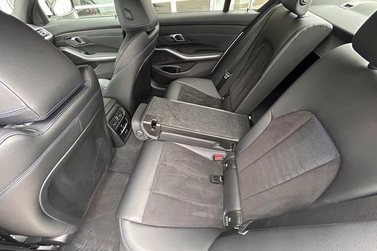 BMW Seria 3 318i M Sport