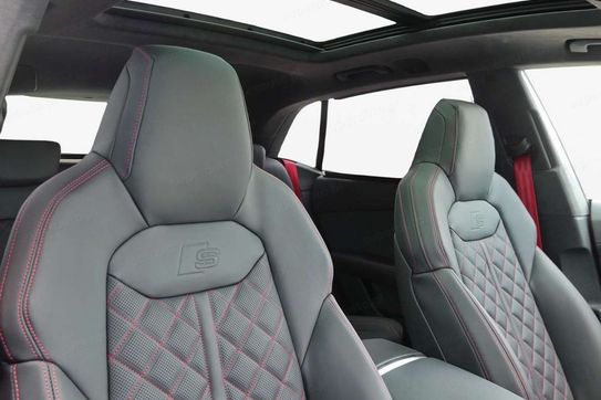 Audi Q8 SQ8 TFSI quattro
