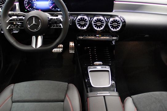 Mercedes Klasa A 220 4-Matic AMG Line