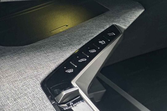 Peugeot 5008 GT 1.2 mHEV e-DCS6