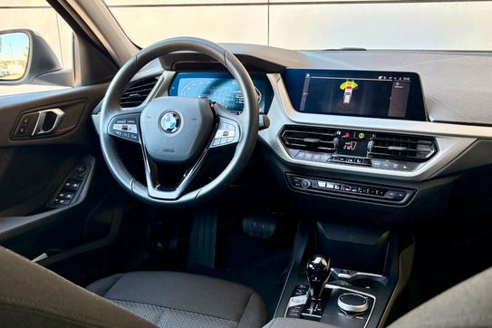 BMW Seria 1 118i Advantage aut