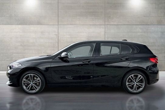 BMW Seria 1 120i Sport Line aut