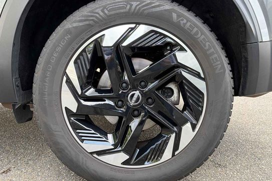 Nissan Qashqai N-Connecta Xtronic 1.3 DIG-T mHEV
