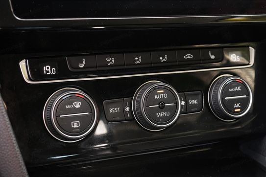 Volkswagen Passat 1.5 TSI DSG