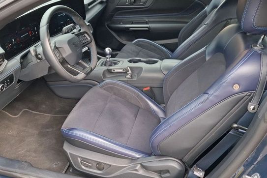 Ford Mustang 5.0 Ti-VCT V8 Dark Horse