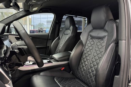Audi Q7 SQ7 TFSI quattro
