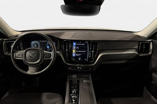Volvo XC60 B4 B Momentum