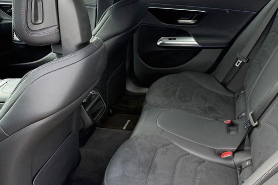 Mercedes Klasa E 200  4-Matic AMG