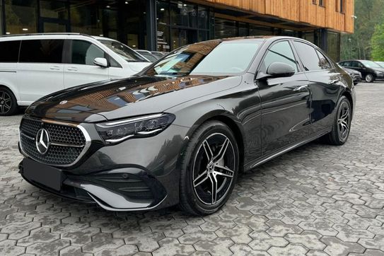 Mercedes E Klasa 300 e 4-Matic AMG