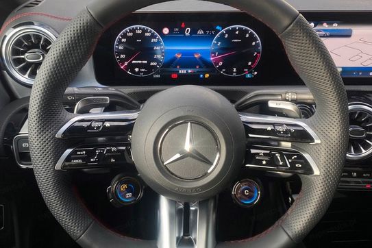 Mercedes CLA AMG 35 4-Matic