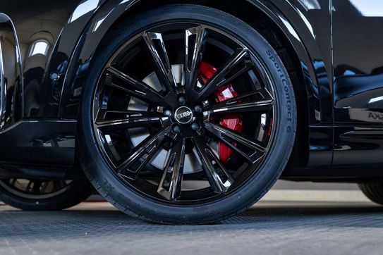 Audi Q8 SQ8 TFSI quattro