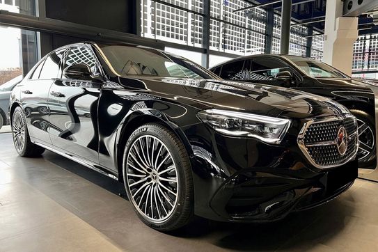 Mercedes Klasa E 200  4-Matic AMG