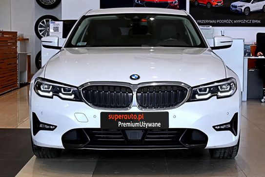 BMW Seria 3 320d xDrive Sport Line sport-aut