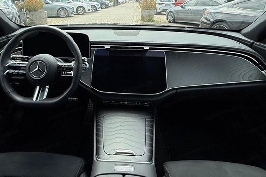 Mercedes Klasa E 220 d 4-Matic AMG