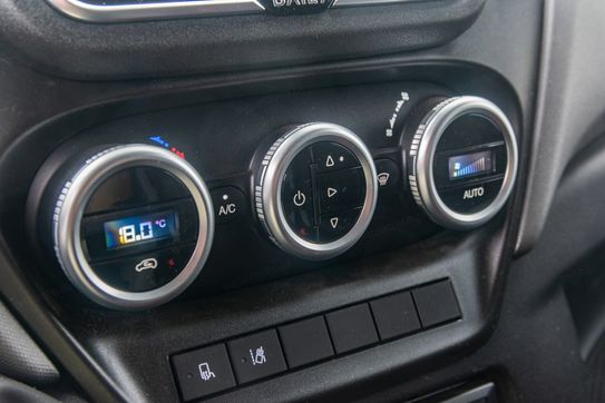 Iveco Daily 70C18HA8/P Hi-Matic Autolaweta Pomoc Drogowa