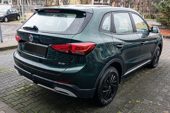 MG ZS 1.5  Standard MT