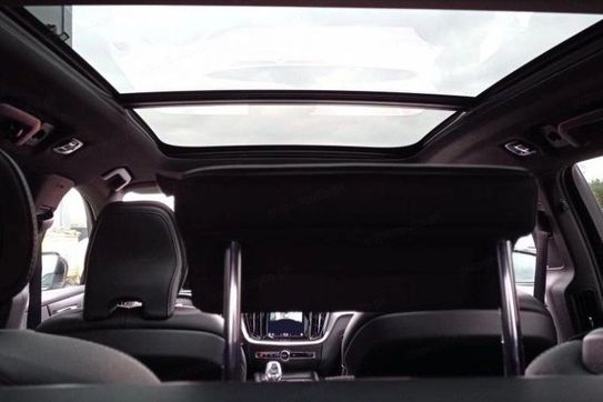 Volvo V60 B4 D R-Design