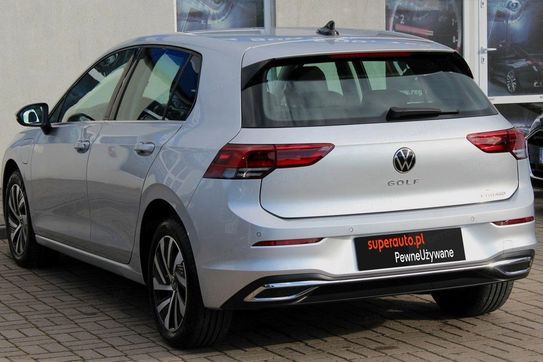 Volkswagen Golf VIII 1.4 TSI Plug-In Hybrid Style DSG