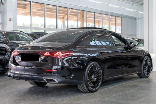 Mercedes Klasa E 200 4-Matic AMG