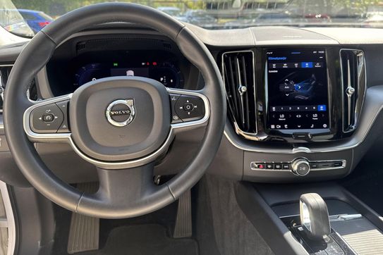 Volvo XC60 B4 D Momentum Pro aut