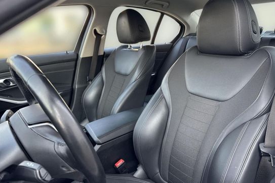 BMW Seria 3 318d