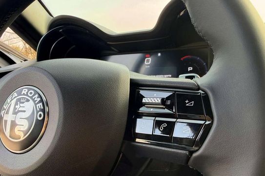 Alfa Romeo Junior 1.2 Ibrida